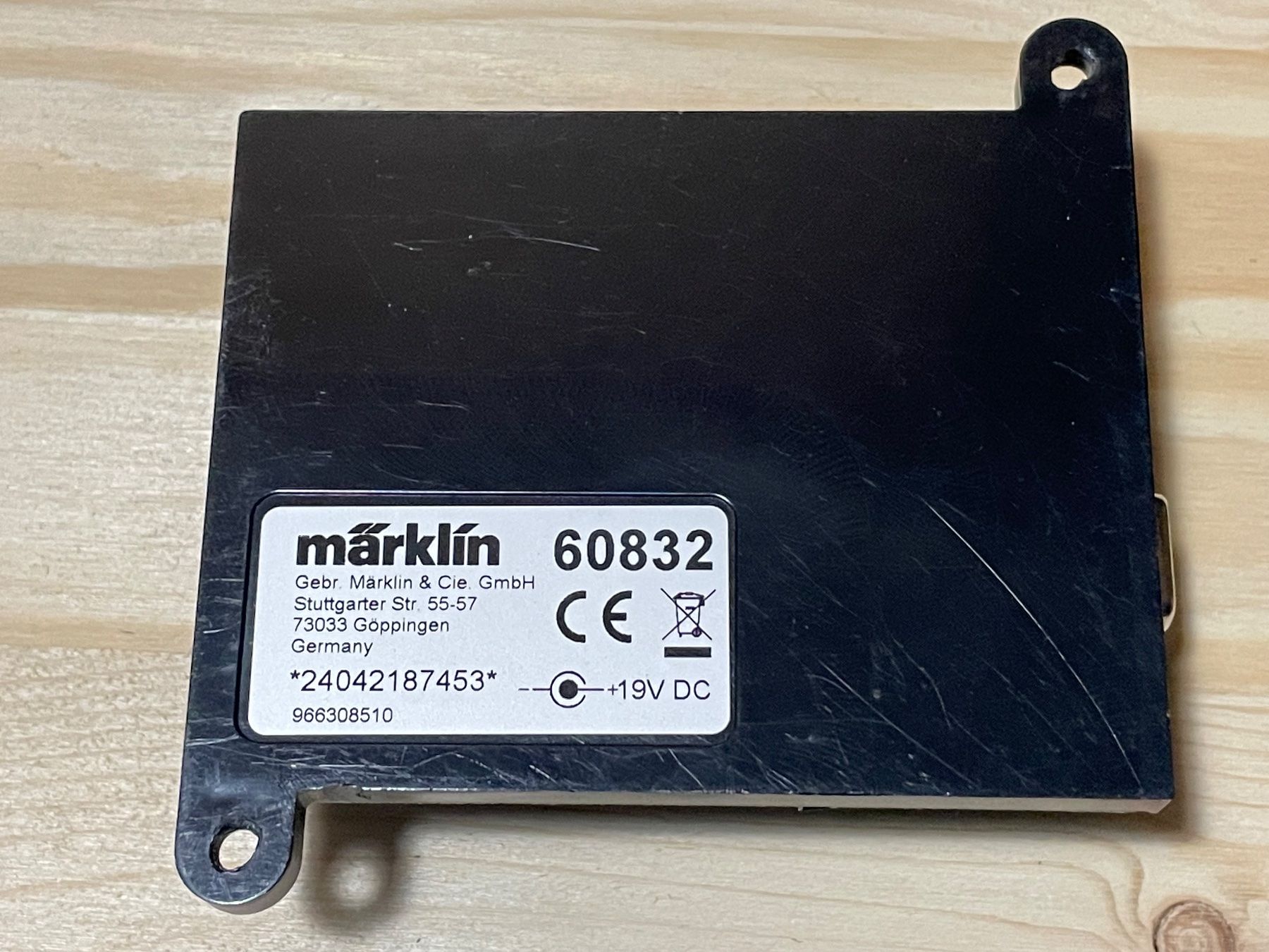 Märklin Modelleisenbahnen: Märklin: Decoder M83, Nr. 60832 – Neu und originalverpackt aus Gossau SG von  1