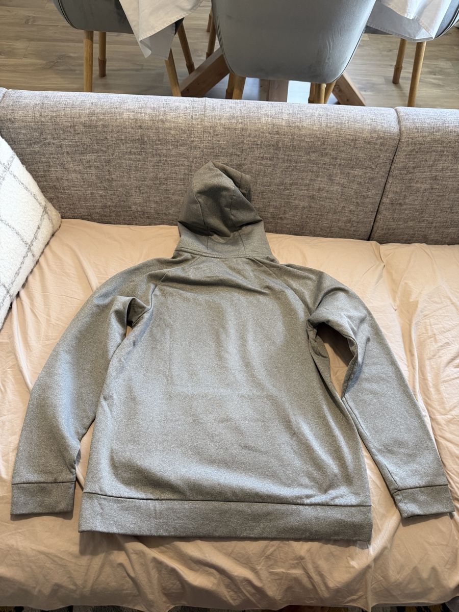 Maglioni & Felpe: Sweat à capuche Nike gris taille M  – Usato da Grabs venduto da DidiPop290