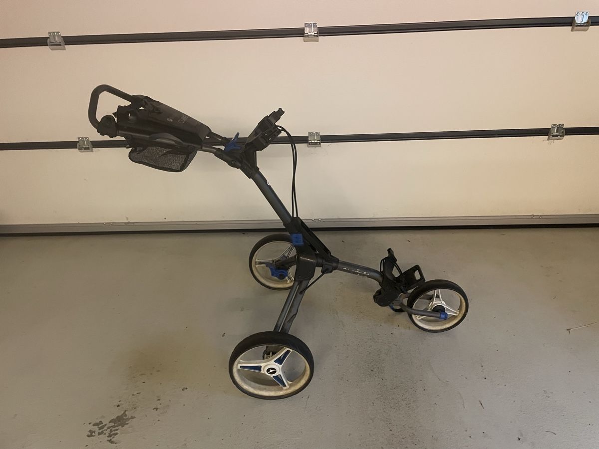 Motocaddy Chariots: Golf Trolley  – D'occasion à Oberdorf SO par ric_sww8 1