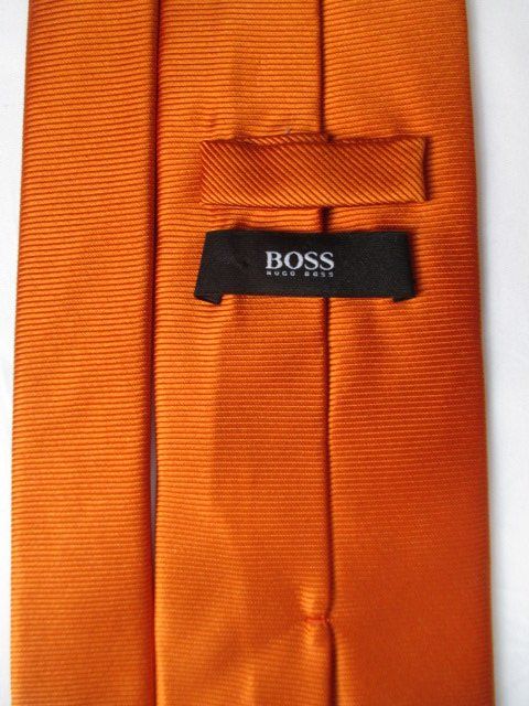 Hugo Boss Cravatte: Hugo Boss / Krawatte aus Seide – Usato da Wetzikon ZH venduto da freeze66north