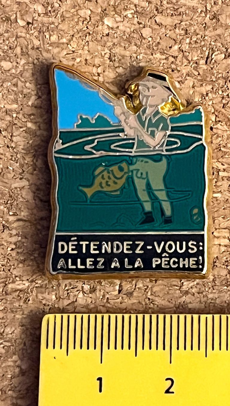 Plaketten & Abzeichen: Pin - humour pêche 🎣 – Gebraucht aus Renan BE von johncactus 1