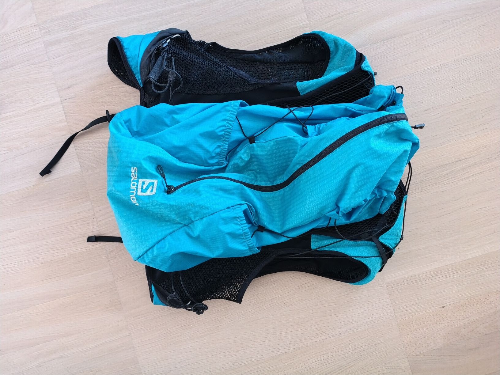 Salomon Gilet & Giacche: Salomon Trailrunning Weste – Usato da Regensdorf venduto da szo_xjg5 1