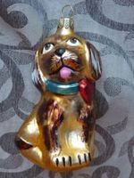 grosser Hund mit blauem Halsband mit Herz Christbaumschmuck