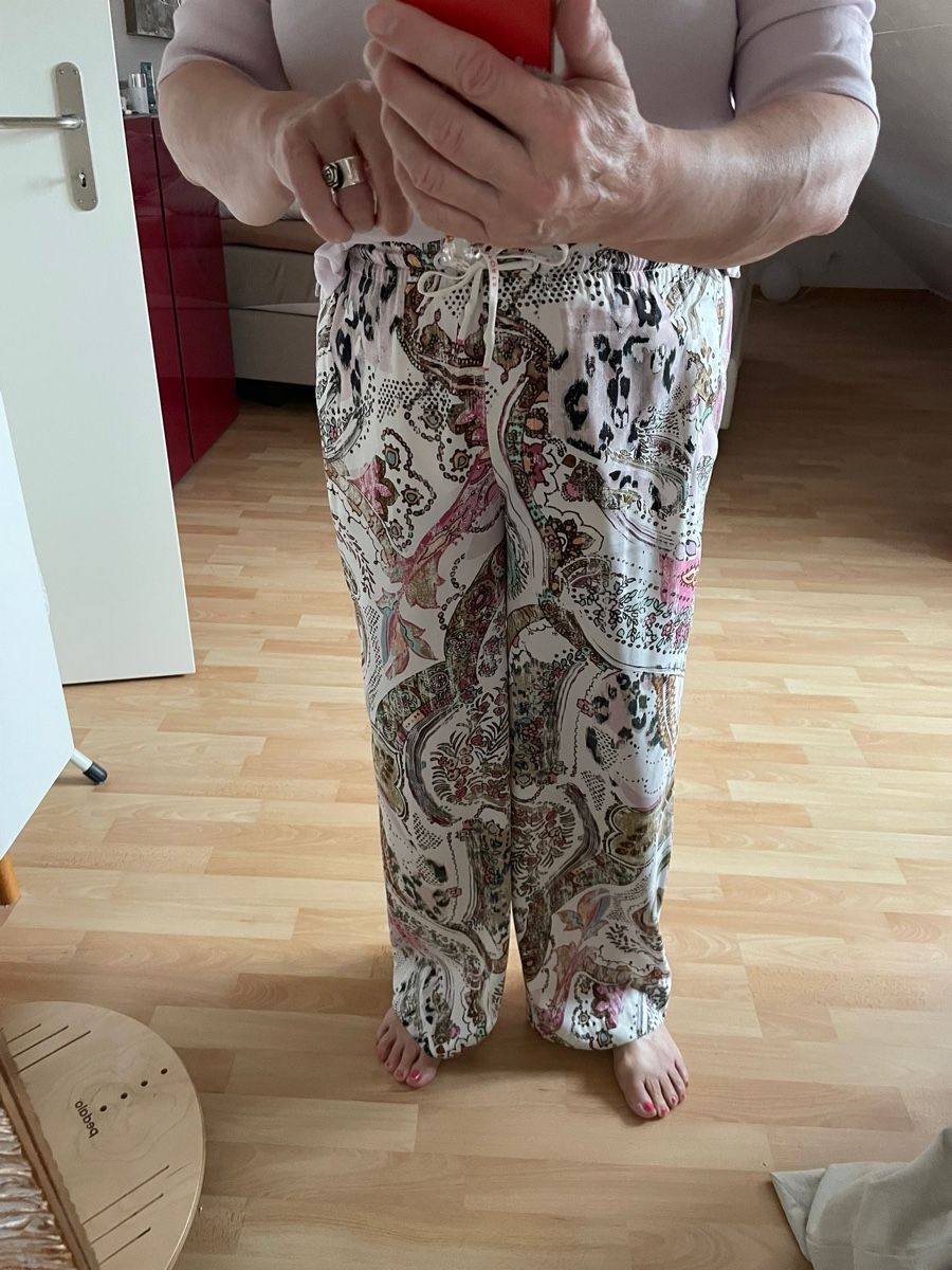 Marc Cain Pantaloni: Marc Cain Grösse 42 Sommerhose – Usato da Sissach venduto da Monkbay