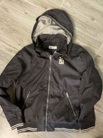Schwarze Coole neuwertige H&M Wind Jacke Gr. 152