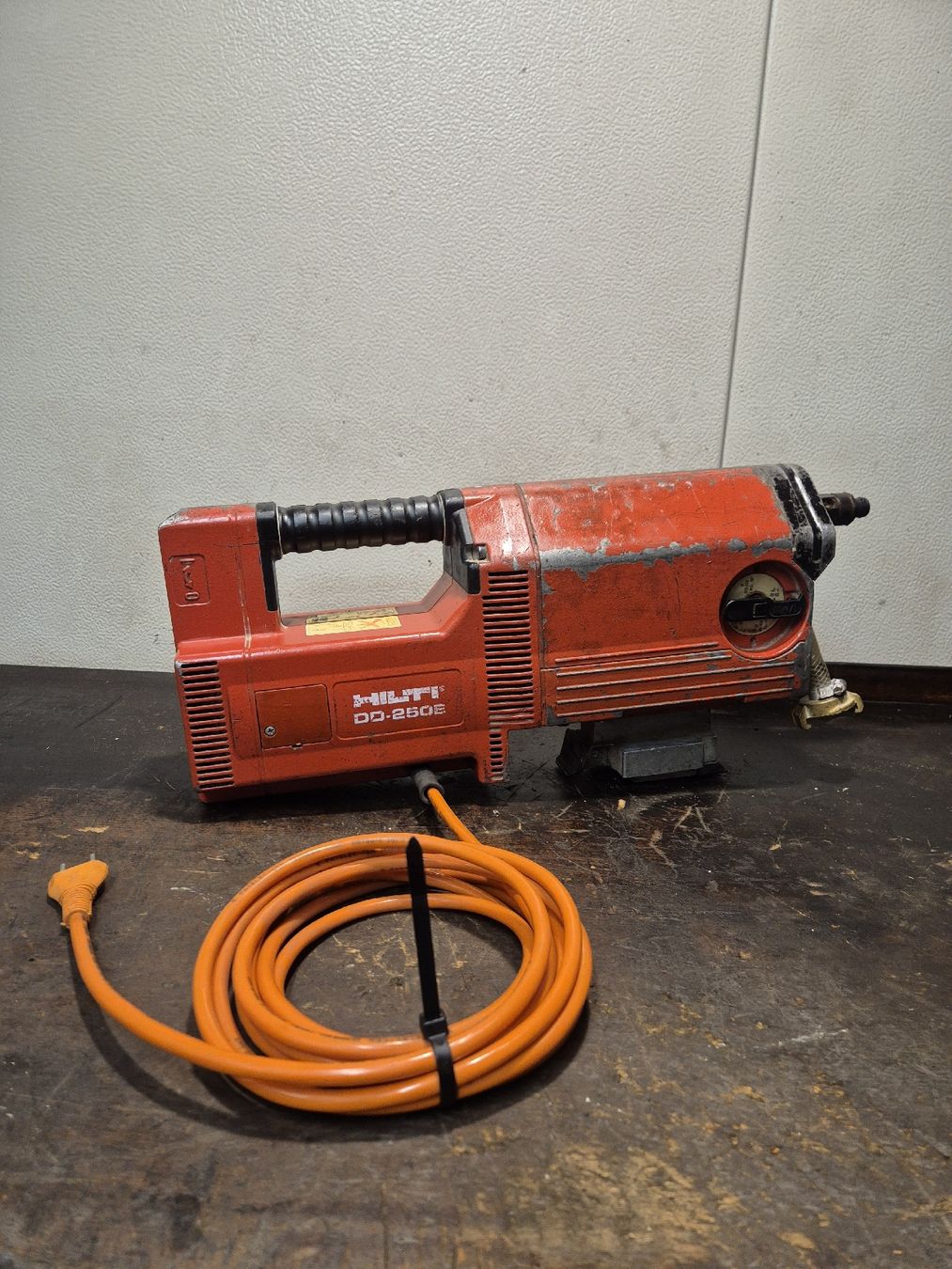 Hilti Trapani: Hilti DD-250 E Kernbohrgerät – Usato da Bärau venduto da schwedenpower 7