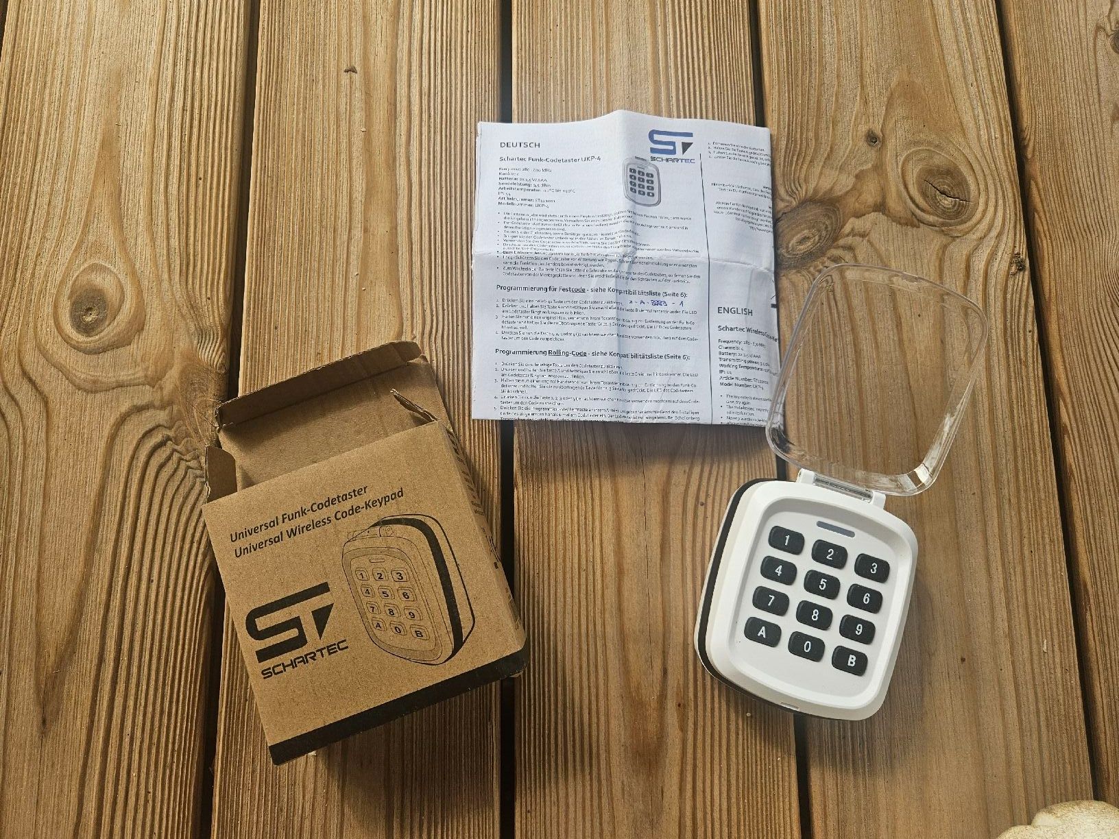 Telecomandi: Schartec Univerasal Funkcode-Taster / Sender – Usato da Tägerwilen venduto da picasso811