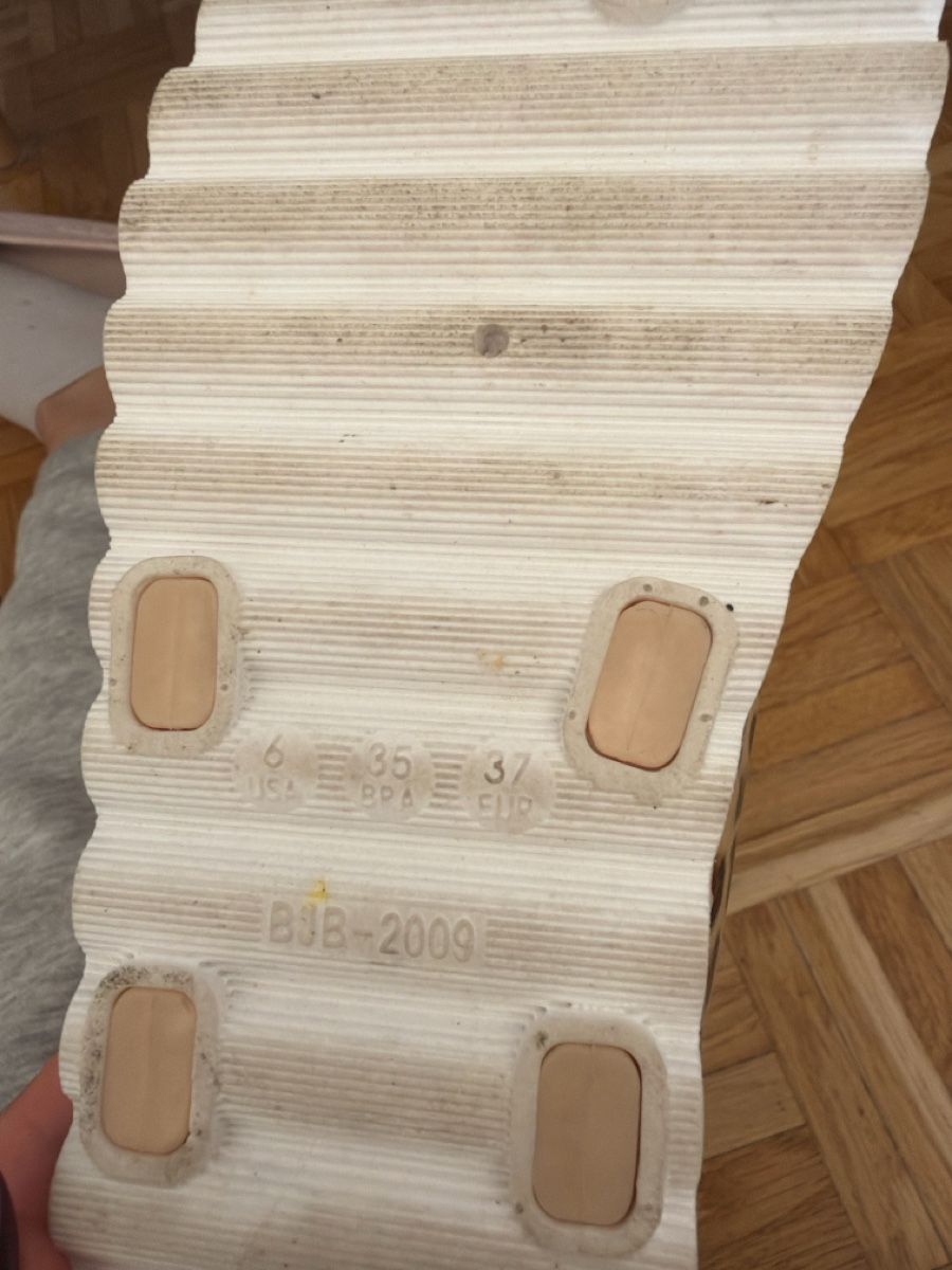 Scarpe da donna: Tongs léopard Mitsuko  – Usato da Le Locle venduto da Mayd_h 3