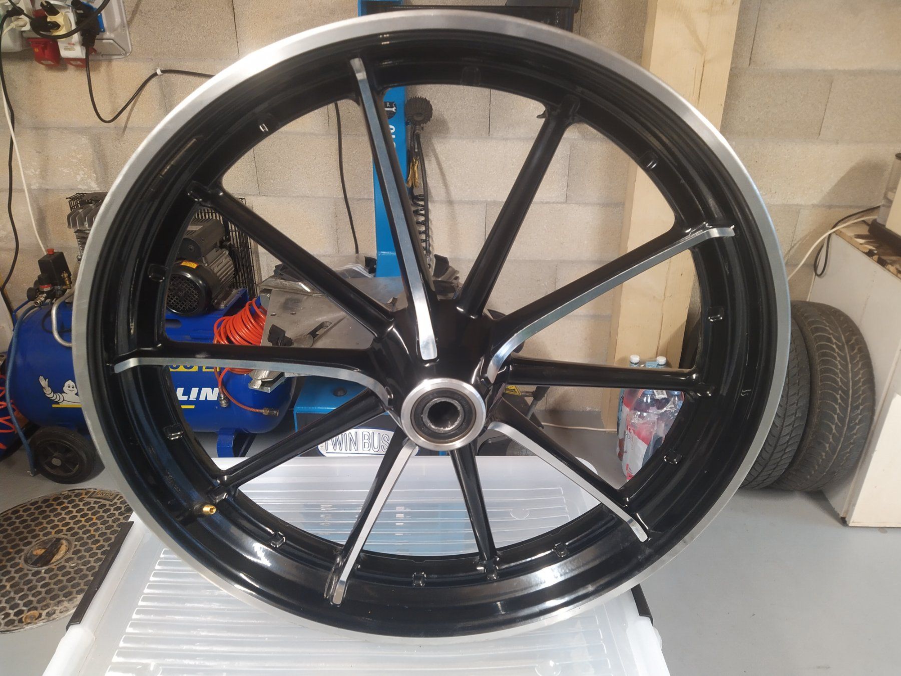 Cerchioni: Jantes Harley – Usato da Mont-sur-Rolle venduto da moyodanat 3