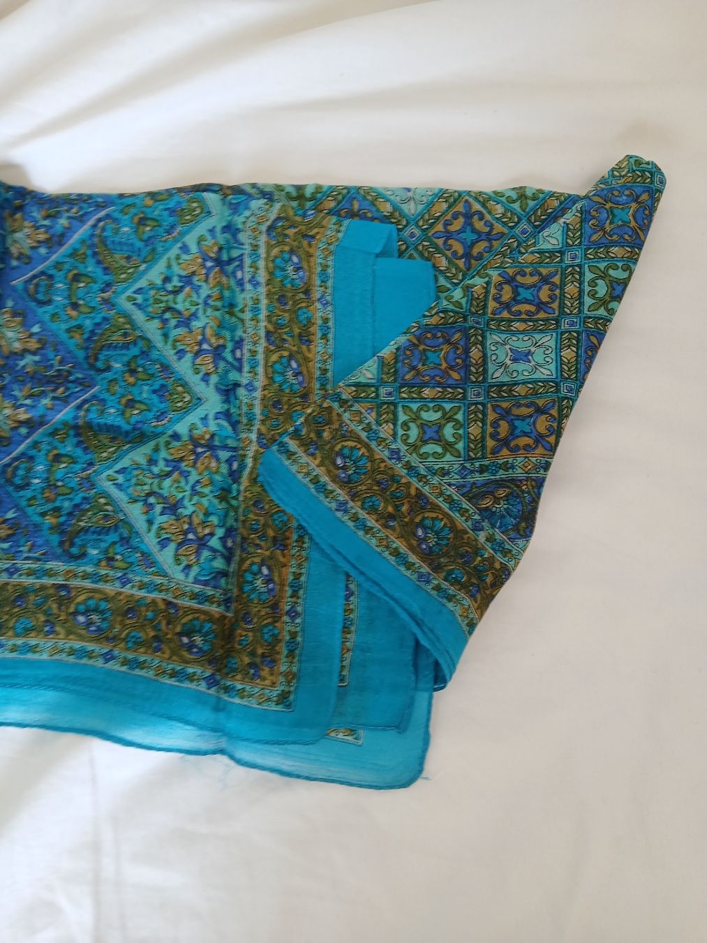 Foulards, Tücher & Schals: NEW! Silk Scarf Blue Green Pattern  – Neu und originalverpackt aus Dübendorf von LoRi-2026 1