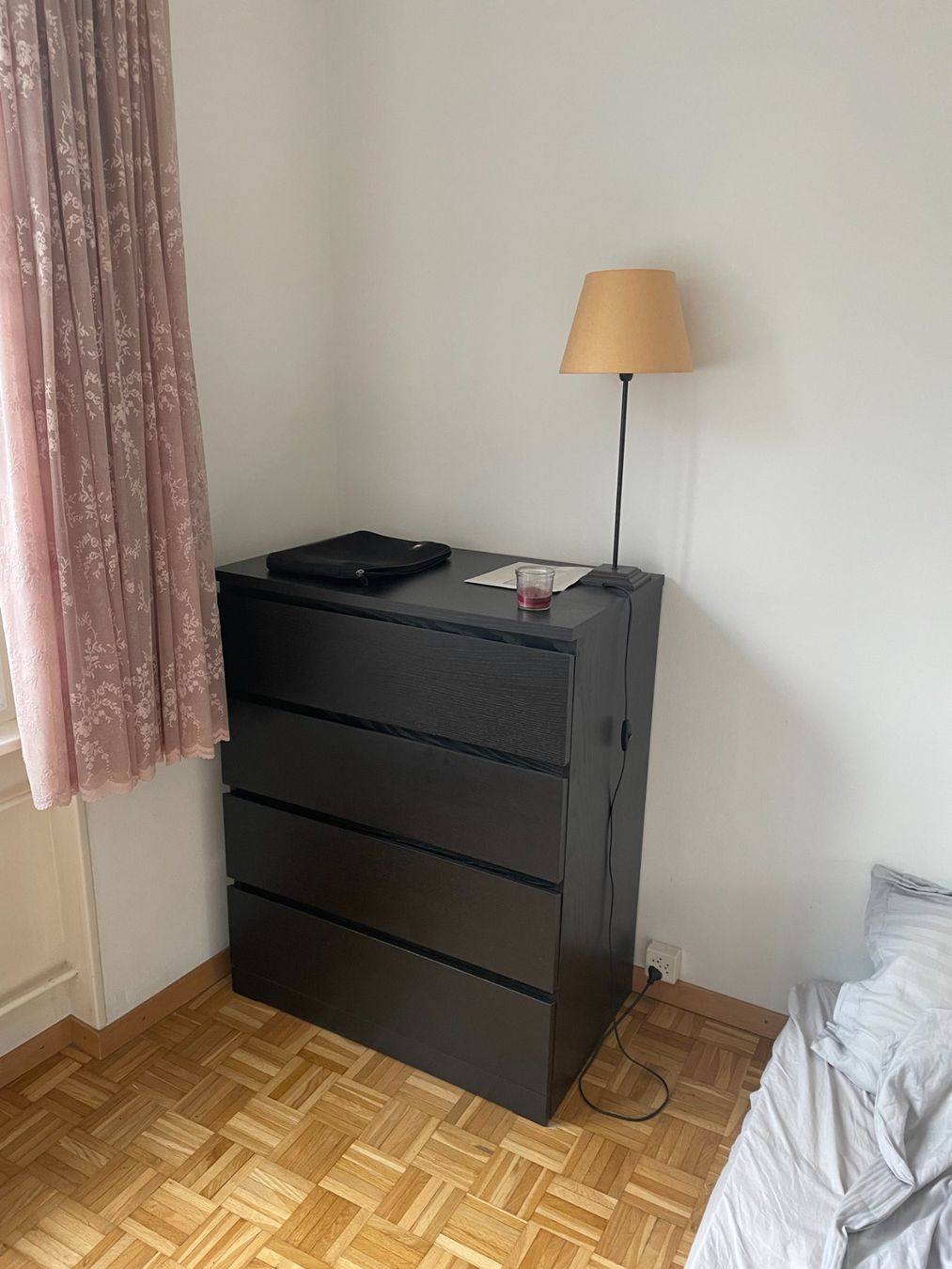 Cassettiere: Commode IKEA Malm 4 tiroirs - brun noir - 80 x 100 cm – Usato da Lausanne venduto da bor_h7bs 2