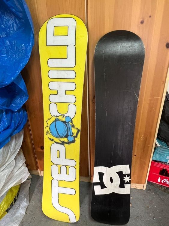 Boards: DC & Stepchild Snowboards, ideales Set, Länge 138 cm – Gebraucht aus Emmen von