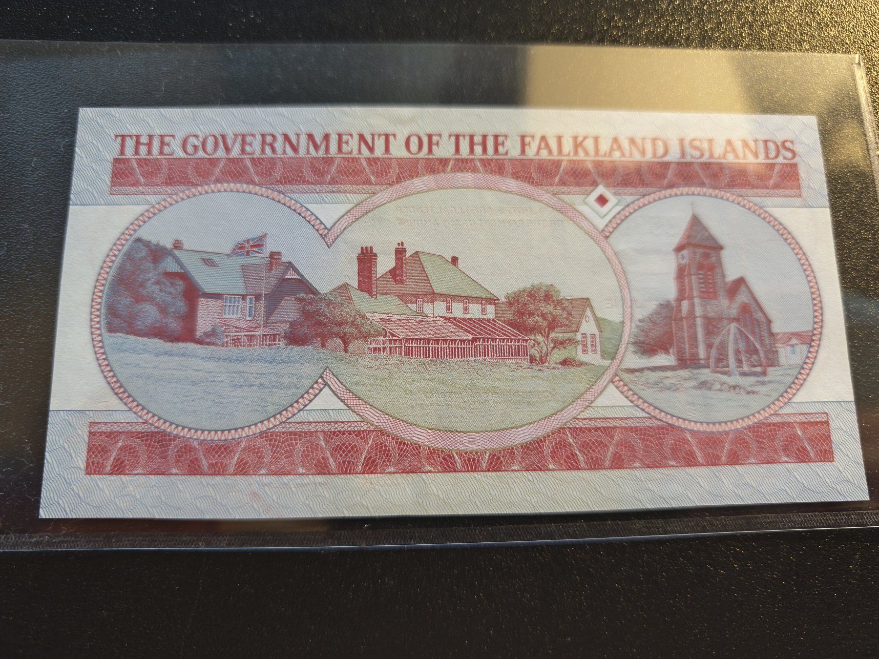 Billets de banque: Falknland Banknote - 5 Pounds – D'occasion à Mendrisio par Dee-11 1
