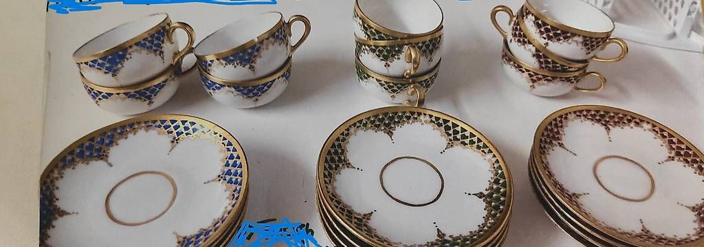 Tazze: 10 Moccatassen, 12 Unterteller Langenthal – Usato da Frick venduto da fendiartax