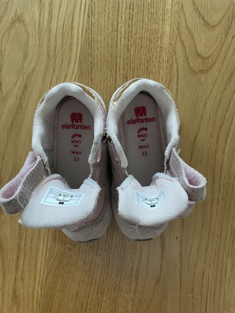 Elefanten Schuhe für Jungen: Kinderschuhe Elefanten Grösse 22 – Gebraucht aus Kloten von schunksz 2