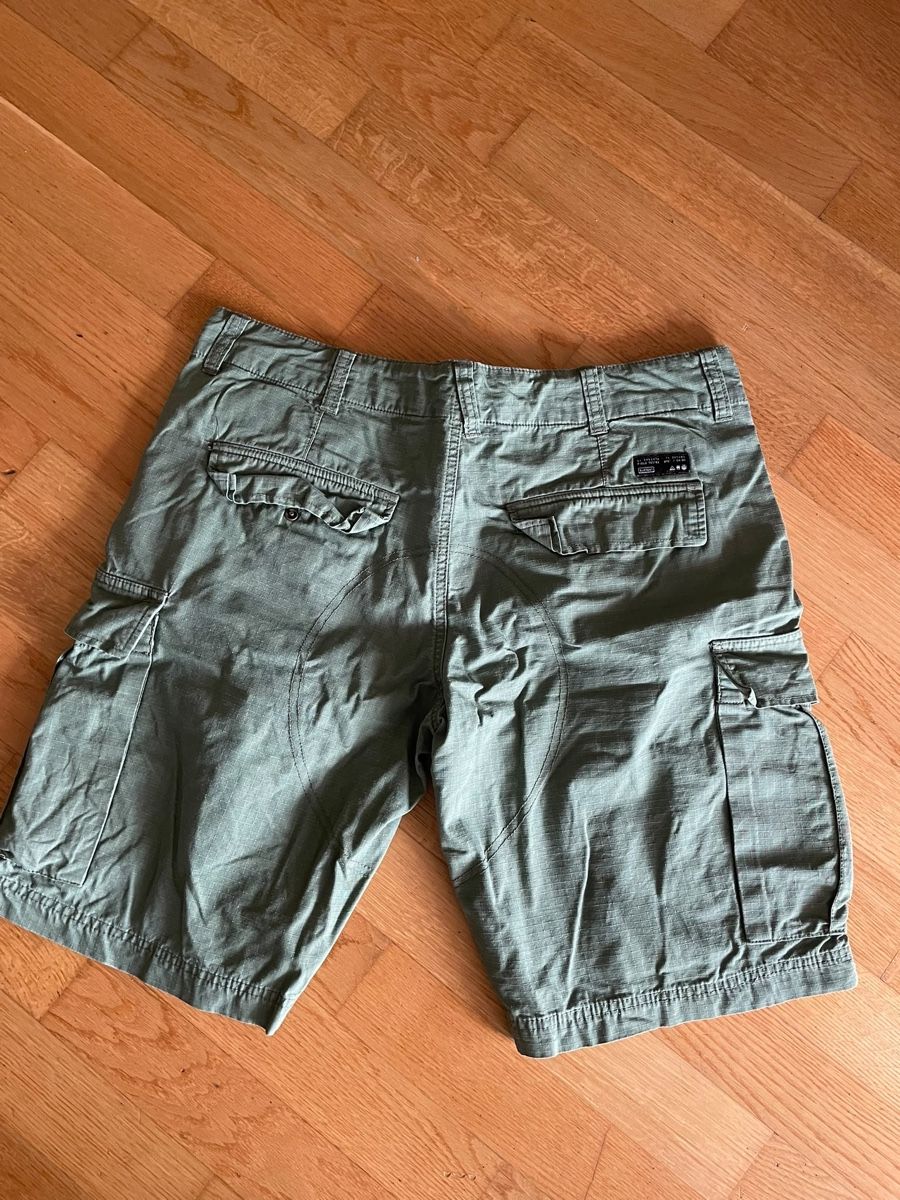 Pantaloni: 2x Herren Shorts Gr L – Usato da Buchrain venduto da Bygger31 2