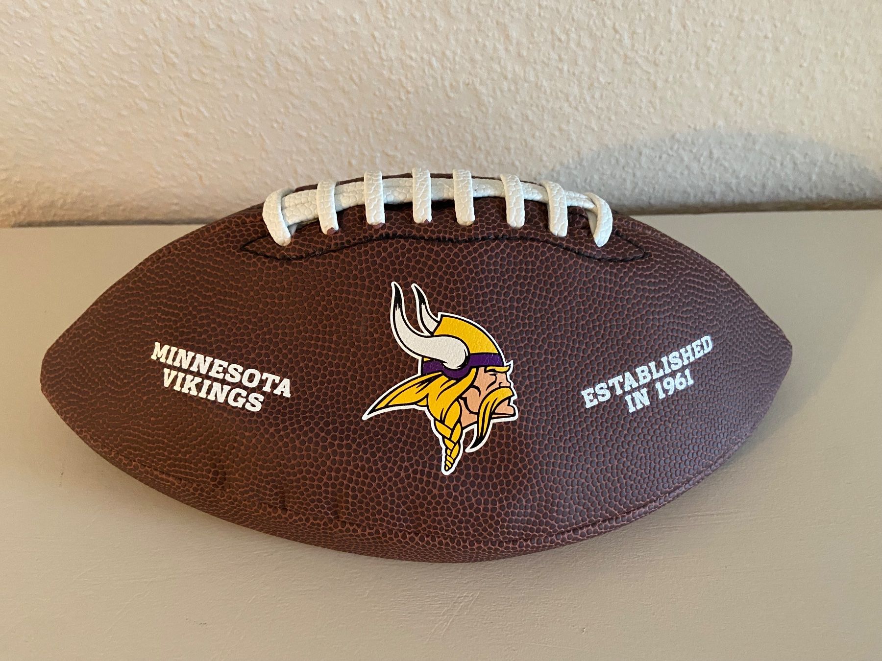 Wilson Palloni: Minnesota Vikings NFL Football – Usato da Muttenz venduto da bargain_hunter