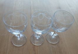 3 Weingläser mit Gravur Girlanden Motiv Rarität 