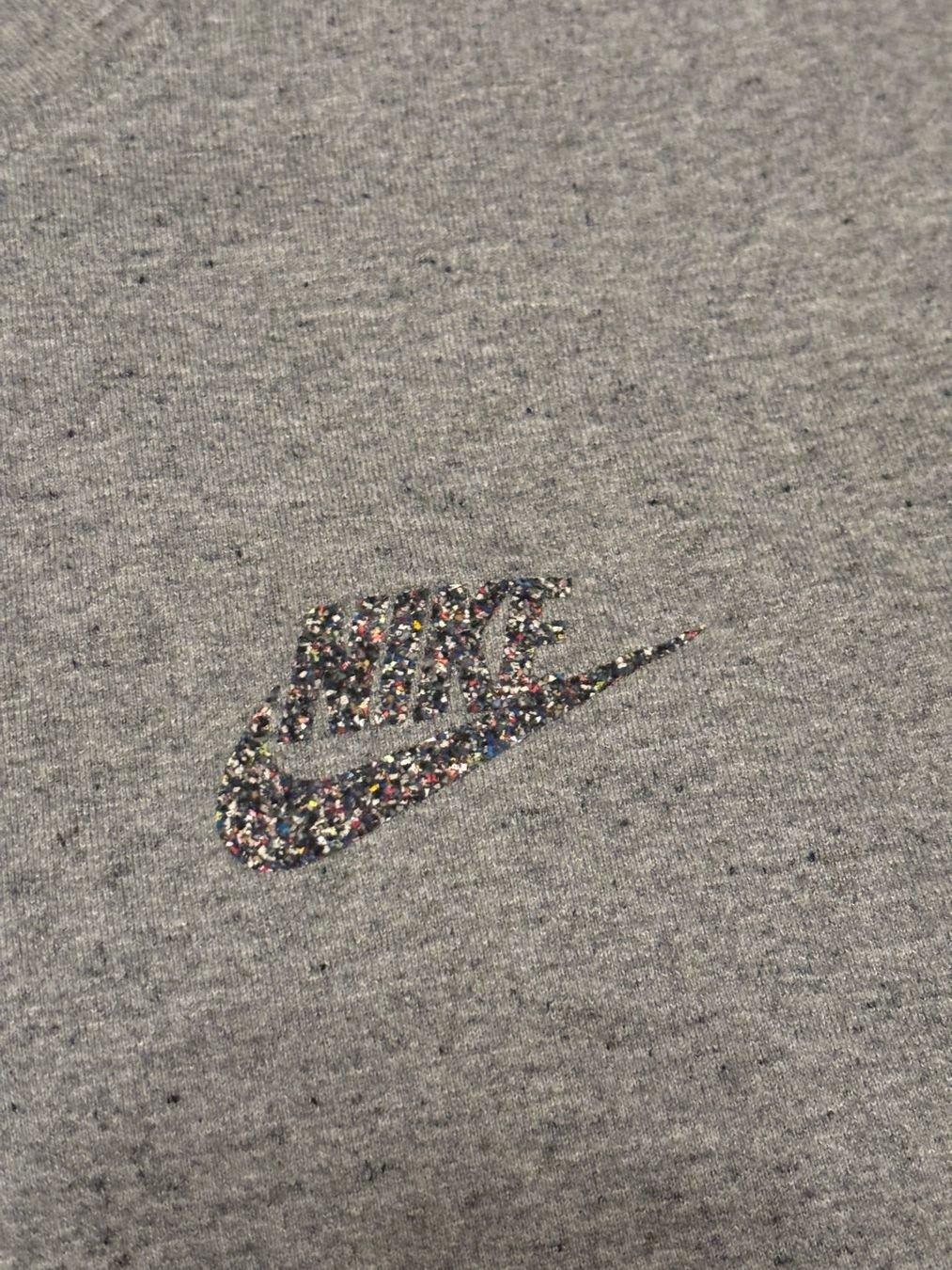 Nike T-Shirts: Nike Herren T-Shirt grau meliert Gr S – Gebraucht aus Laufenburg von Heuguemperli111 1
