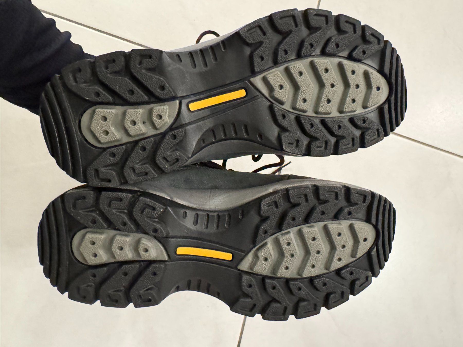 Scarpe da donna: WIE NEU: TREK-TEX Damen Wanderschuhe - Gr. 37 – Usato da Bad Ragaz venduto da kpo_b7ph 4