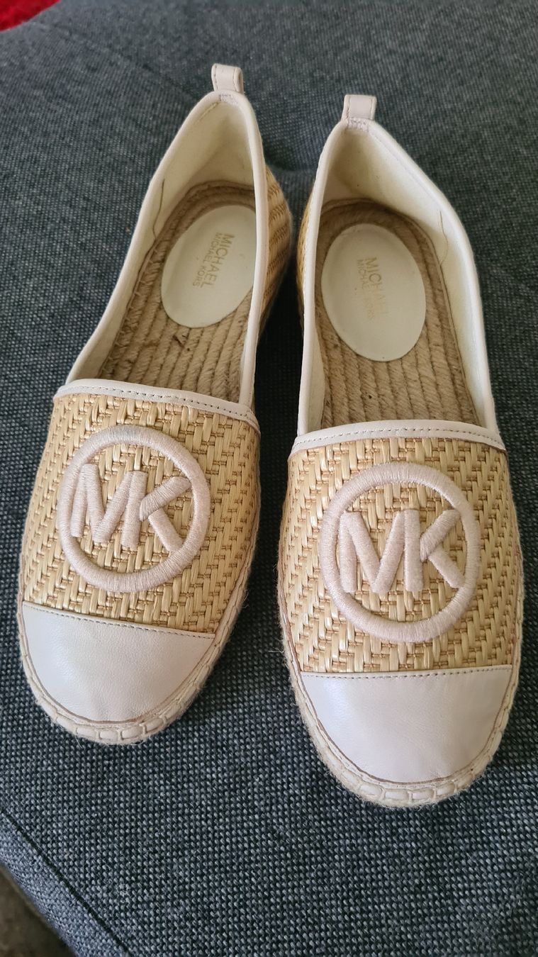 Scarpe da donna: Sommer Schuhe  – Nuovo (secondo la descrizione) da Kriens venduto da nello-1