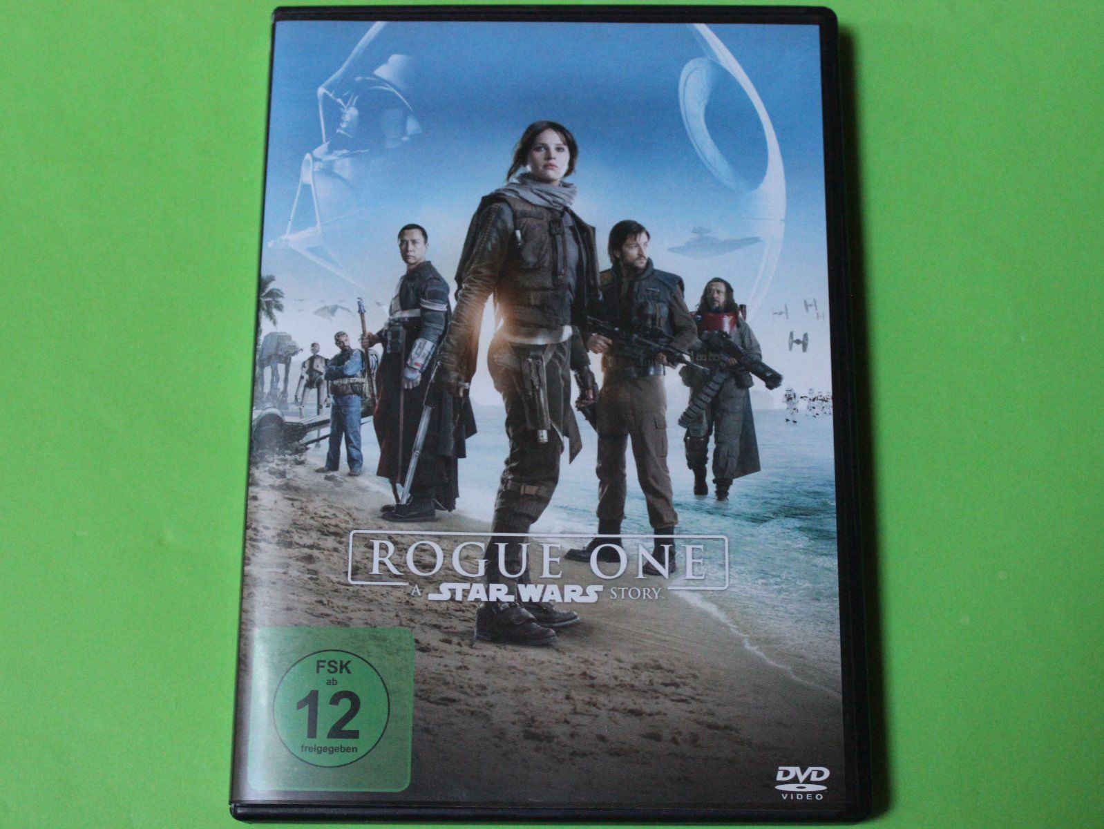 Tutti i DVDs: STAR WARS - ROGUE ONE DVD Guter Zustand – Usato da Tübach venduto da JamesStone 1