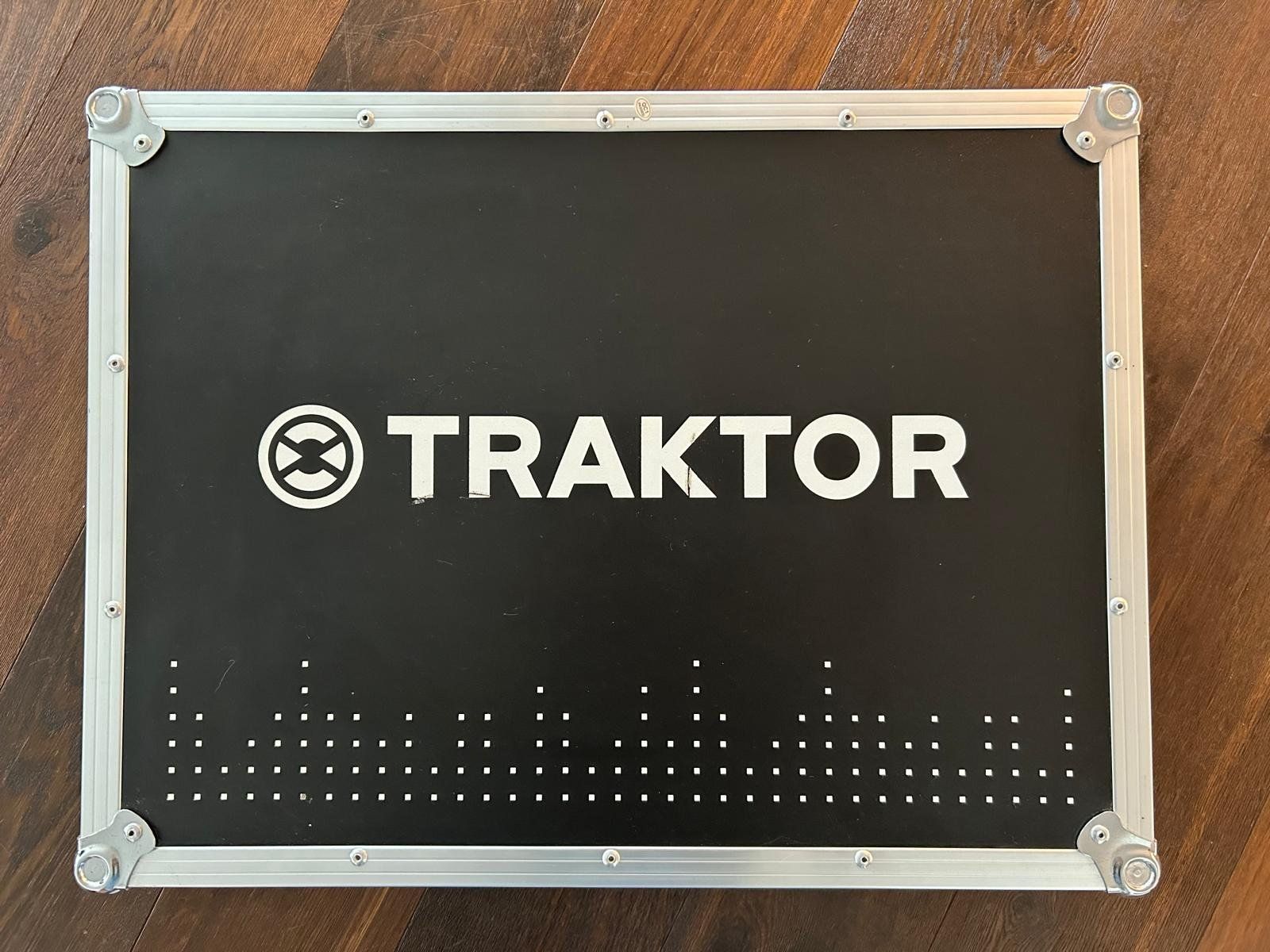 Traktor Console di mixaggio: Native Instruments Traktor Kontrol S4 MK2 – Usato da Herrliberg venduto da sel_kxy2 6