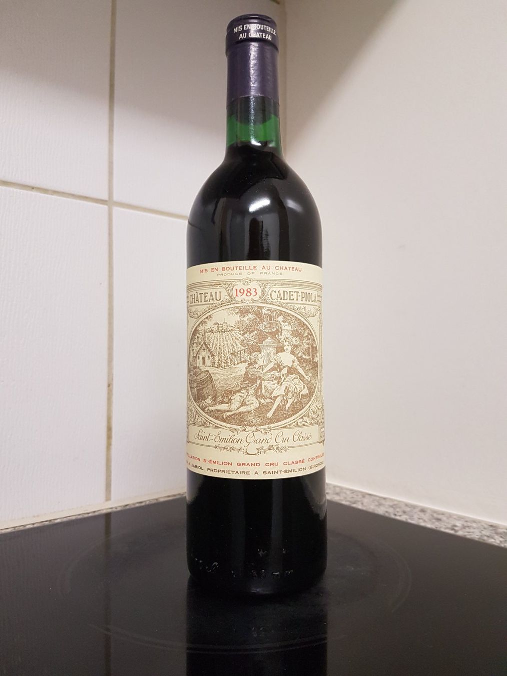 Vino: Chateau Cadet - Piola 1983 – Nuovo (secondo la descrizione) da Grenchen venduto da poggione