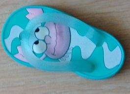 Magnet Flip Flop grün mit Krebs Silikon leicht vergilbt