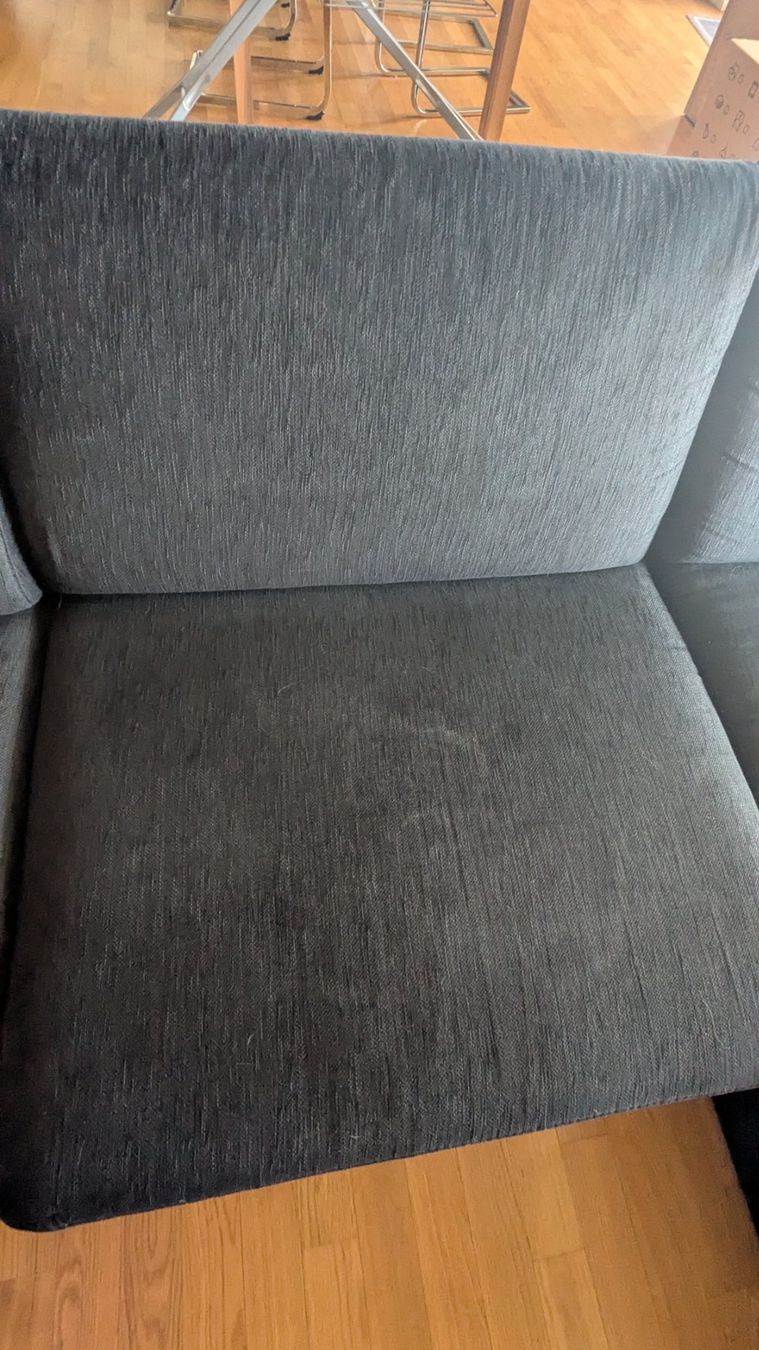 Divani: Schwarzes Stoffsofa – Usato da Luzern venduto da ram_bt87 4