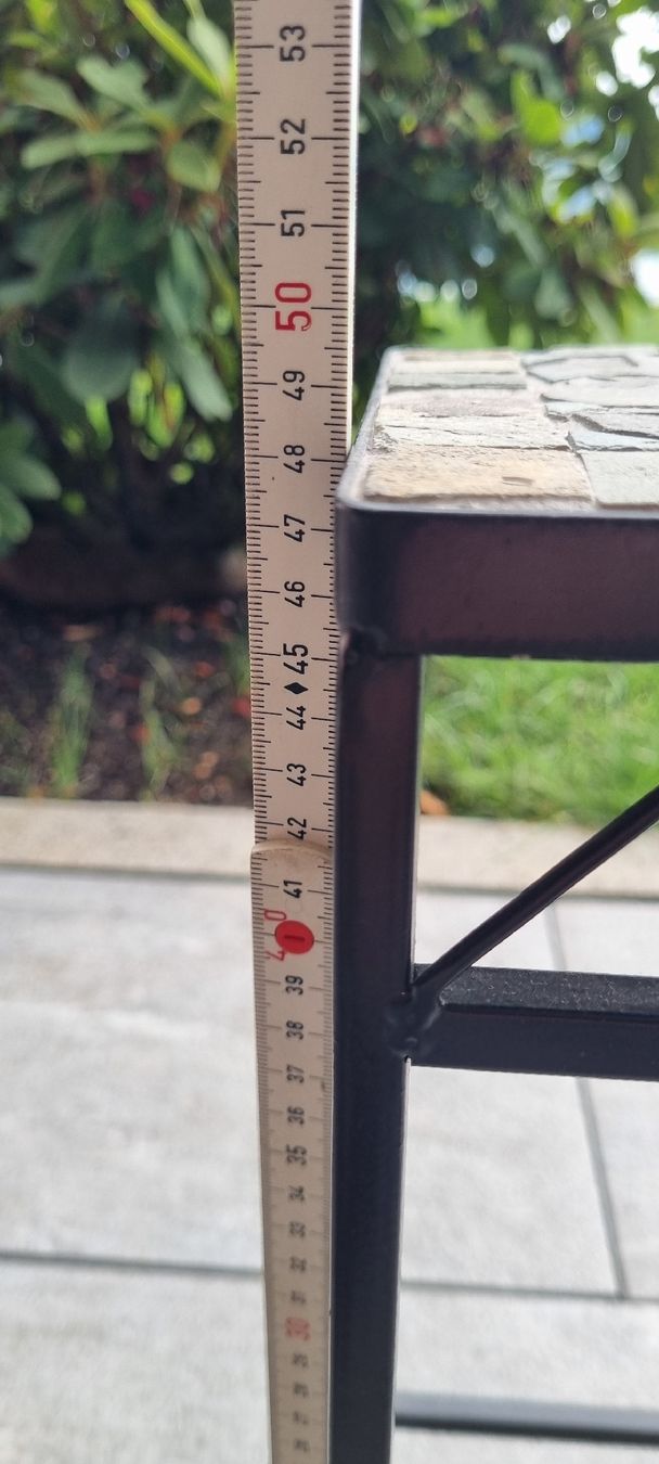 Tavoli: Blumentisch Metall  – Usato da Walchwil venduto da sev_9nl5 3
