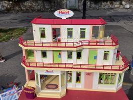 Playmobil Hotel Set mit Zubehör gebraucht gut erhalten