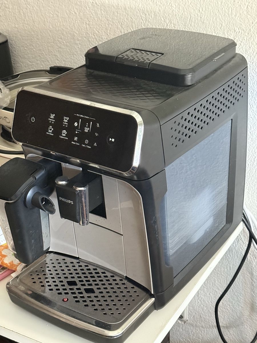 Philips Macchine per caffè & Macchine per espresso: Machine à café automatique Philips LatteGo EP2230 – Usato da Genève venduto da you_72vx 1