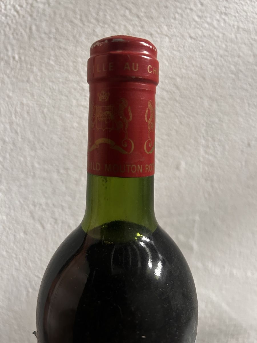 Mouton Rothschild Vino: Château Mouton Rothschild 1981 – Nuovo (secondo la descrizione) da Schöftland venduto da Jlei 1