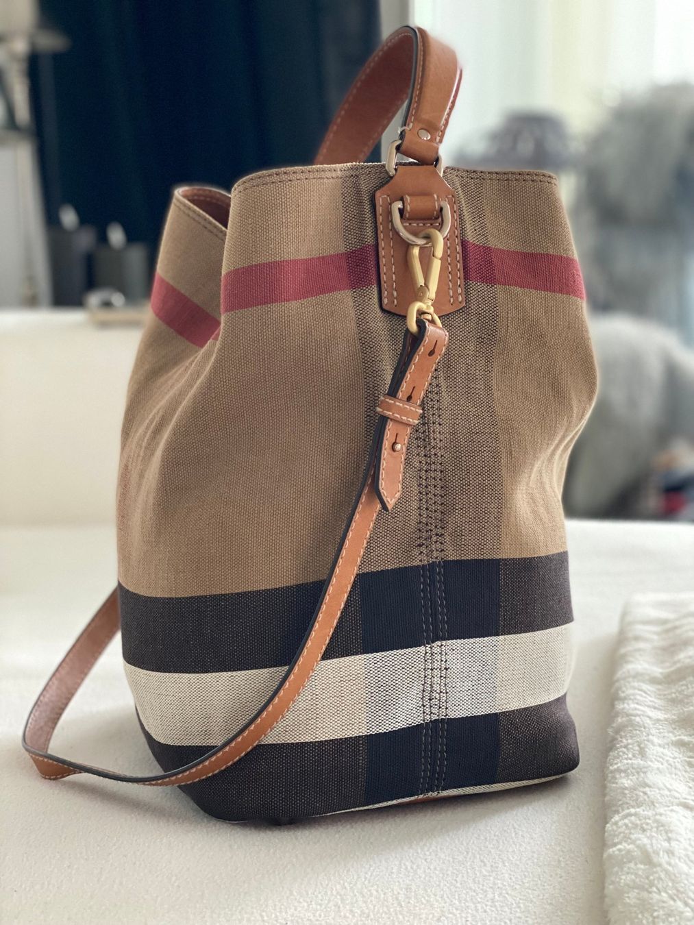 Sacs femmes: Burrbery Tasche – Neuf (Voir description) à Solothurn par Lyn123 1