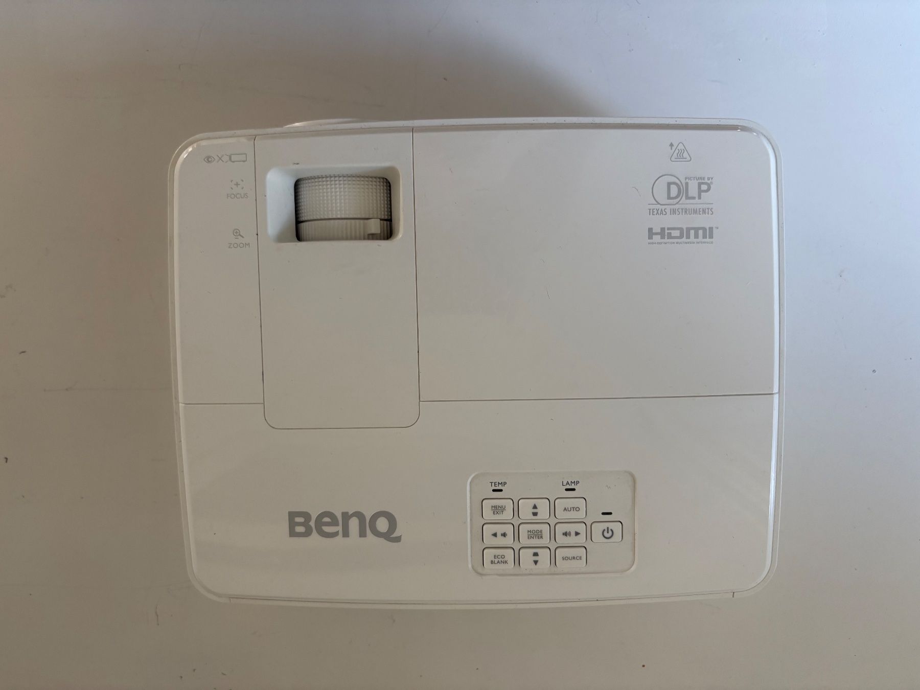 BenQ Proiettori: Beamer Projektor BenQ TW529 DLP HDMI 3D Heimkino – Usato da Birmensdorf ZH venduto da CCBlum 2