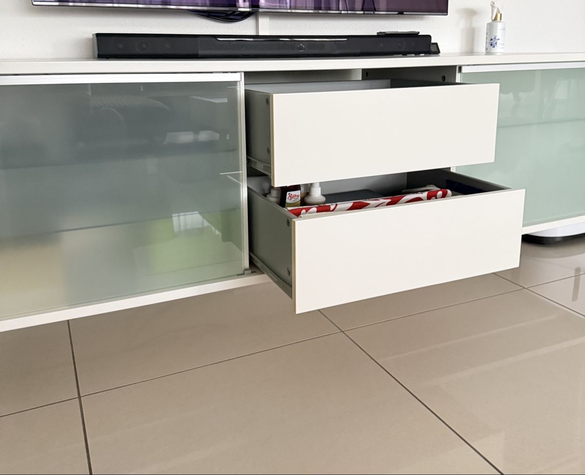 Ikea Meubles TV: TV-Möbel – D'occasion à Oftringen par Mosflei 1