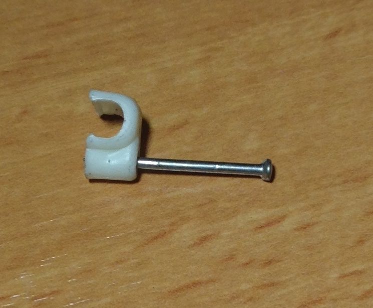 Kit di costruzioni: 400 pezzi Clip per cavi Nr. 4/20 bianche nuove – Nuovo e nell'imballaggio originale da Riva San Vitale venduto da ramarro57 1