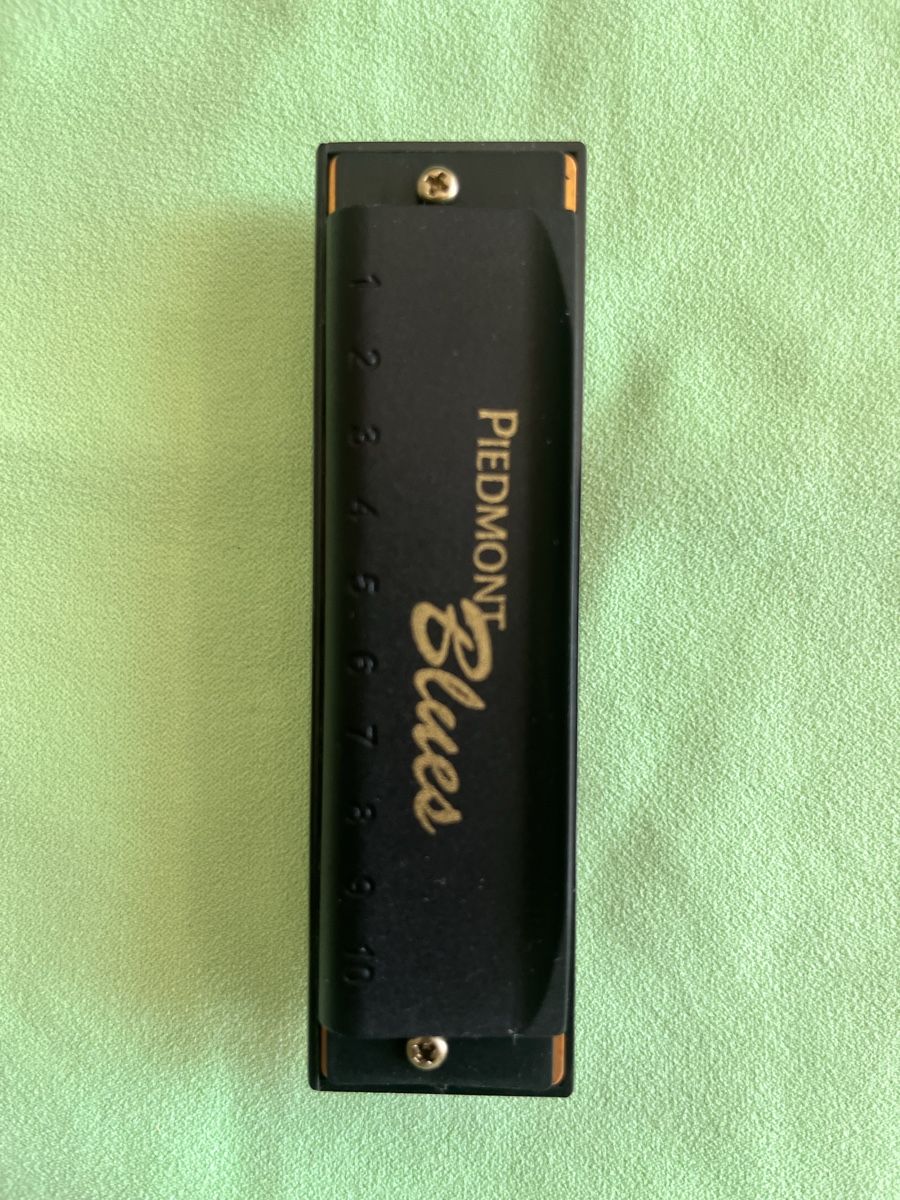 Hohner Strumenti musicali: Harmonica Hohner Piedmont Blues en Do, comme neuf – Usato da Crissier venduto da Texavery01 1