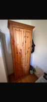 Schrank Doppeltür mit Kleiderstange