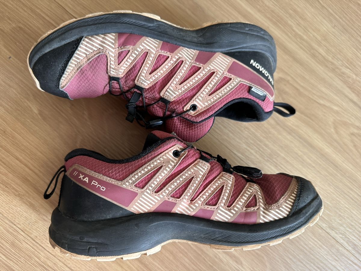 Salomon Scarpe per ragazze: Salomon Gr. 38 waterproof – Usato da Buchrain venduto da eule2109 2