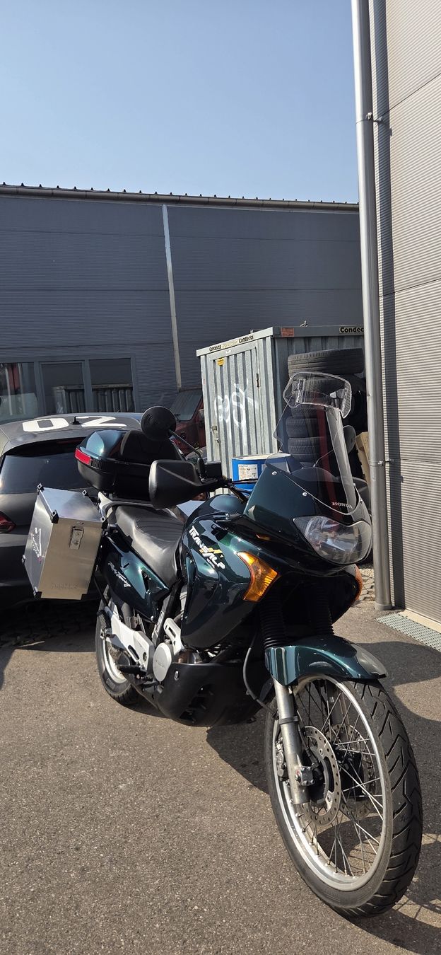 Honda Touring: Honda Transalp xl 650 – D'occasion à Biel/Bienne par ser_n6ct 1