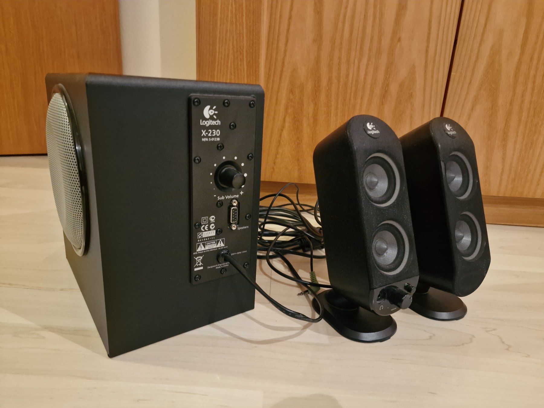 Logitech Casse acustiche: Lautsprecher-System Logitech X-230 gebraucht schwarz – Usato da Volketswil venduto da Java-Coffee 1