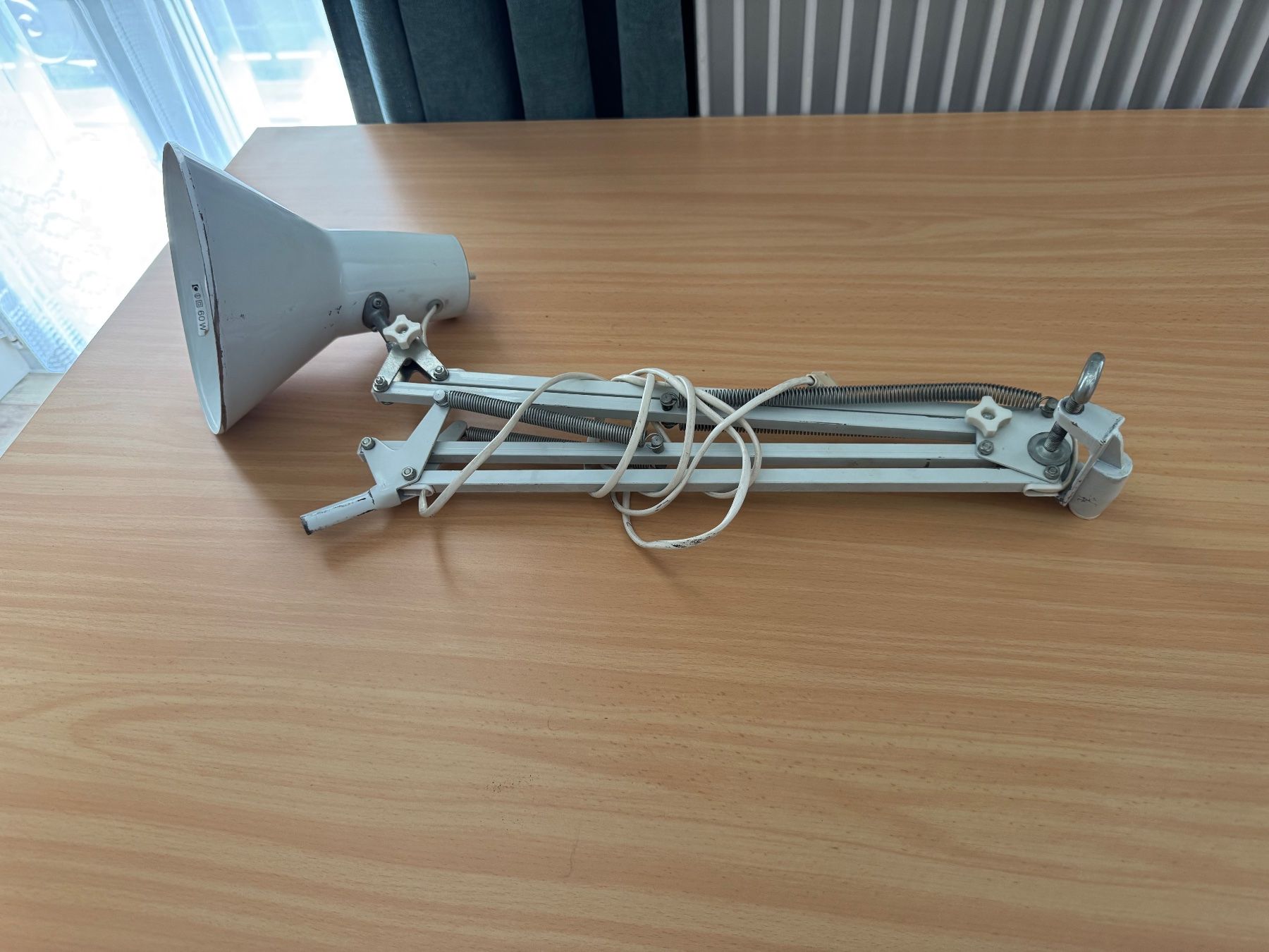 Lampade: lampe d'atelier ou  bureau OPTELMA – Usato da Vevey venduto da cburgle
