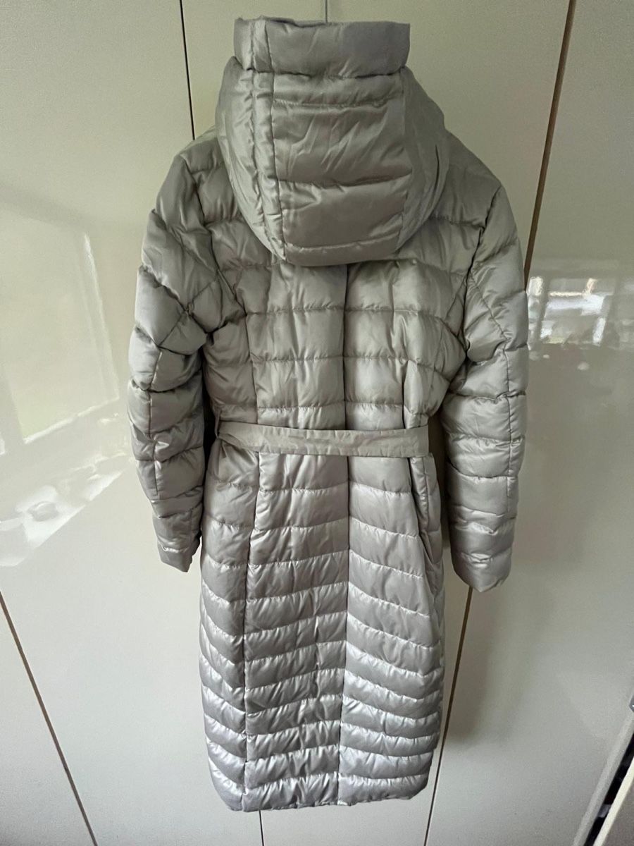 Max Mara Cappotti: Max Mara Daunenmantel – Nuovo (secondo la descrizione) da Küssnacht am Rigi venduto da ric_27vw