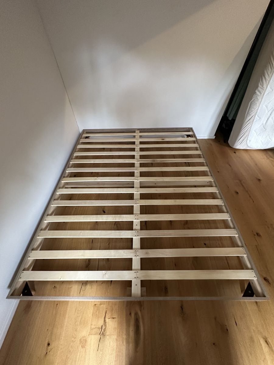 Betten: Bettgestell, 160x200cm – Gebraucht aus Bern von vib. 1