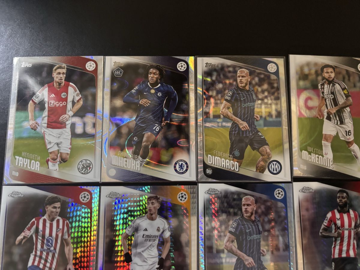 Topps Carte collezionabili: Football Trading Cards Set Collection Good Condition – Nuovo (secondo la descrizione) da Ascona venduto da ElfieLove 1