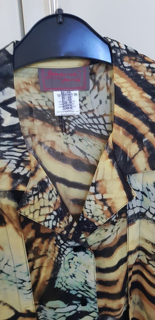 Blusen: Damen Bluse Gr. 44 (Sempre piu) – Gebraucht aus WALTERSWIL SO von thb_ybm8 1