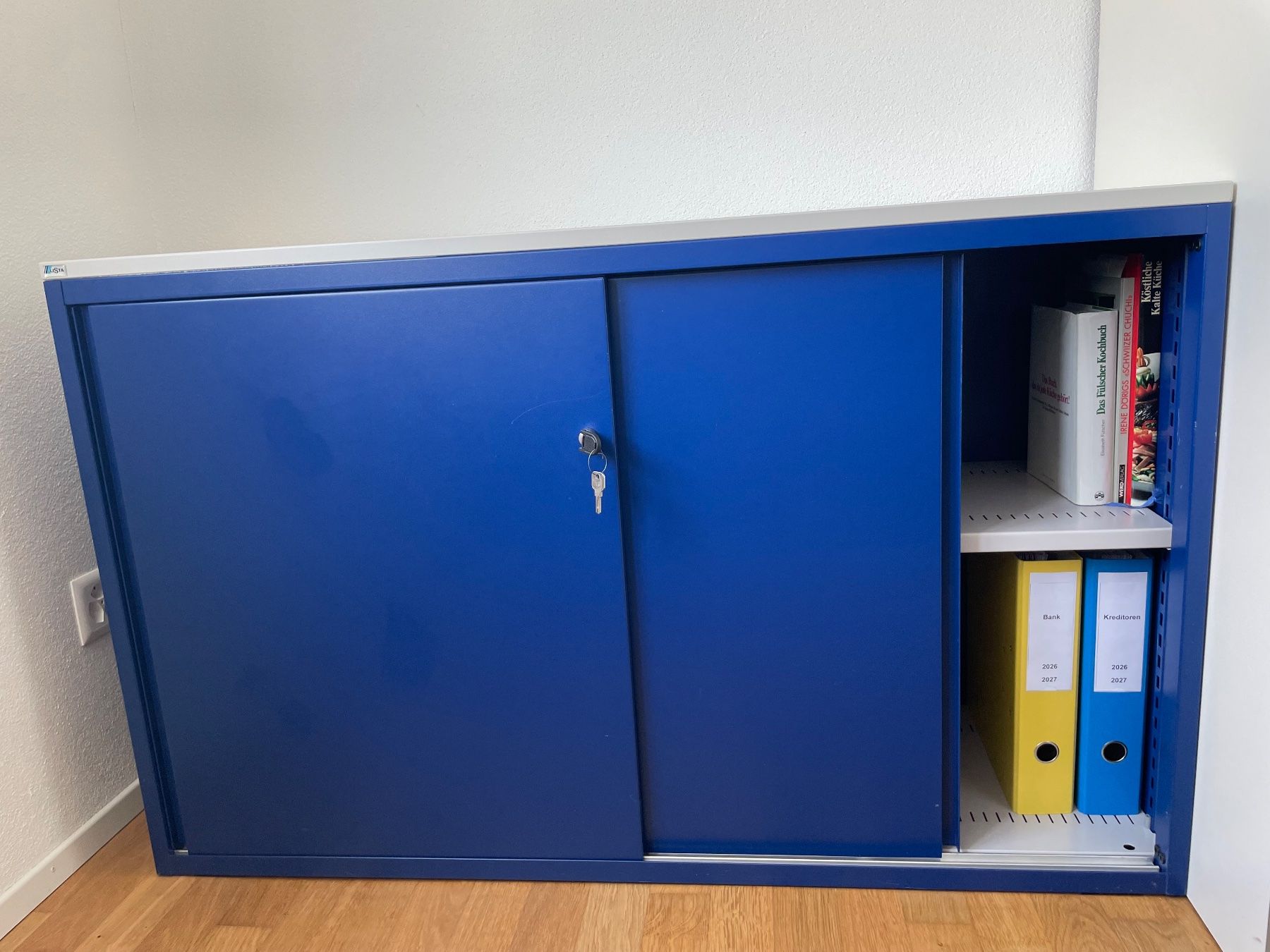 Lista Armadi: Lista Office Aktenschrank – Usato da Schachen b.Herisau venduto da liv_vzg2