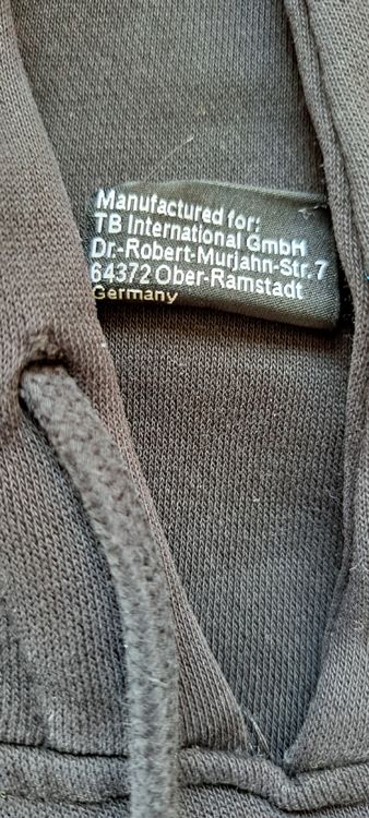 Pullover & Sweatshirts: Schwarzer Mister Tee Hoodie, Grösse M - Lässiger Style🤞 – Gebraucht aus Beromünster von gha_pd9j 2